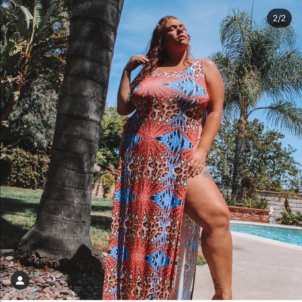 🙌🏽Tropical pool coverup🙌🏽